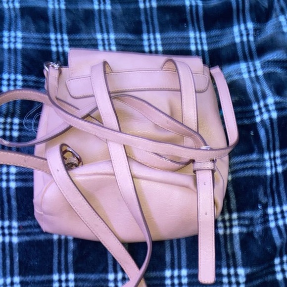 small backpack - Picture 2 of 7